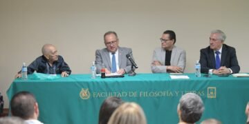 Rinde la UACH homenaje al periodista Jesús Manuel González Raizola por su trayectoria