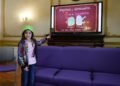 Niña de 8 años presenta libro en la UACH, dragonas y dinosaurios que habla sobre feminicidios