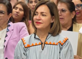 Cuestionarán diputados y regidores de Morena la deuda federal con la misma firmeza que la de Chihuahua?: Isela Martínez
