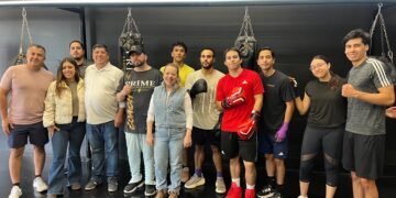 Visitan regidores Adán Galicia y Cristina Treviño, gimnasio de box prime boxing CUU