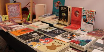 Participa la UACH en la Feria del libro en los Laureles