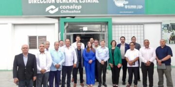Reconoce Enrique de la Madrid al Conalep Chihuahua como modelo nacional por resultados