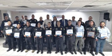 Entregan reconocimientos a la policía municipal por resultados en seguridad escolar
