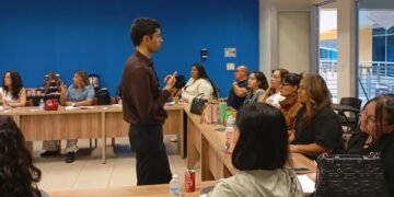 Promueven aulas inclusivas con formación en lengua de señas, imparten curso