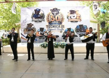 Celebra secundaria técnica 21 medio siglo de historia y orgullo en Meoqui