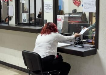 Arranca campaña de 40 por ciento de descuento en trámite de cédula profesional estatal