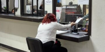 Arranca campaña de 40 por ciento de descuento en trámite de cédula profesional estatal